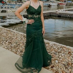 Blondie Nites prom dress